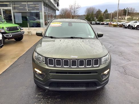 Certified 2018 Jeep Compass Latitude w/ Cold Weather Group image 2
