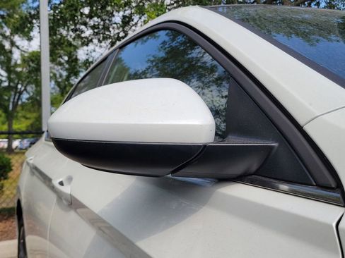 Used 2024 Volkswagen Jetta SE w/ Panoramic Sunroof Package FWD image 11