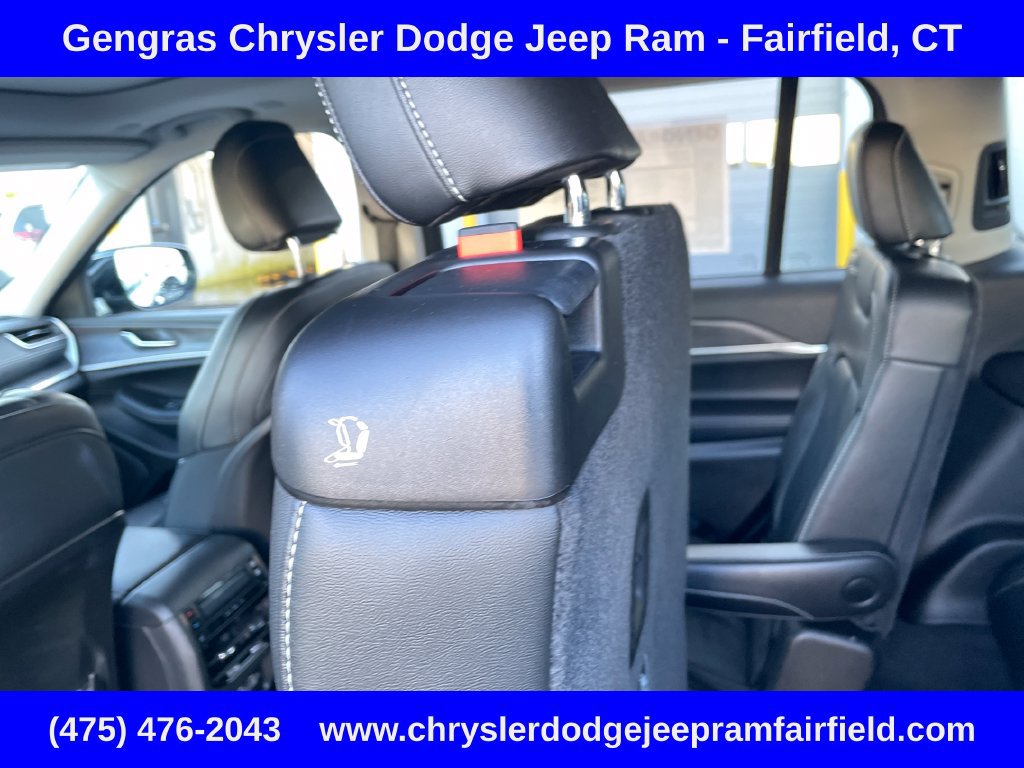Used 2023 Jeep Grand Cherokee L Limited AWD/4WD image 49