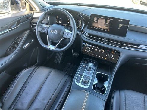 Certified 2023 INFINITI QX60 Luxe w/ Performance Audio Package image 15