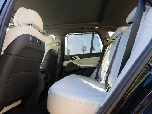 Used 2024 BMW X5 sDrive40i w/ M Sport Package image 20