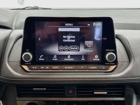 Used 2025 Nissan Rogue SV FWD image 21