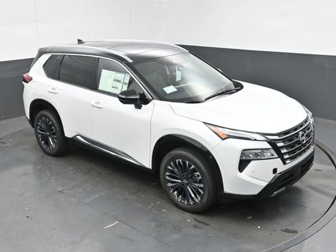 New 2026 Nissan Rogue Platinum w/ Platinum Premium Package image 32