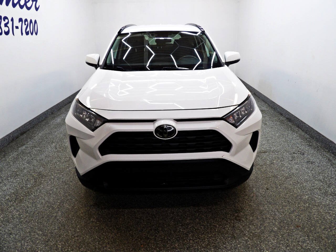 Used 2021 Toyota RAV4 LE FWD image 2