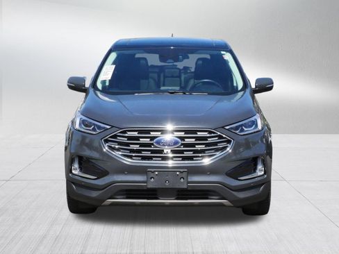 Used 2021 Ford Edge Titanium w/ Equipment Group 301A AWD/4WD image 2