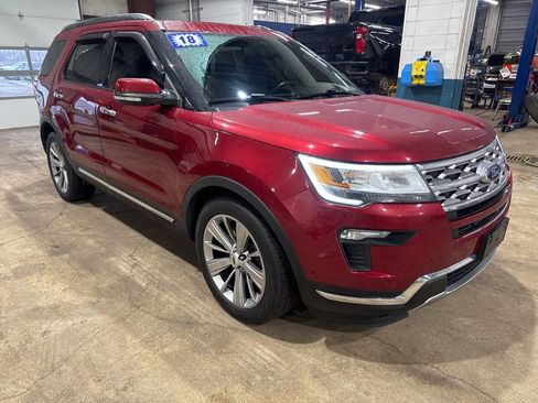 Used 2018 Ford Explorer Limited w/ Equipment Group 301A image 5