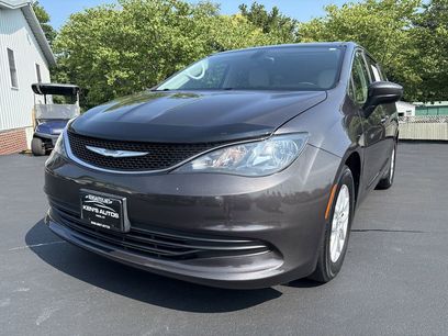 Used 2017 Chrysler Pacifica Touring