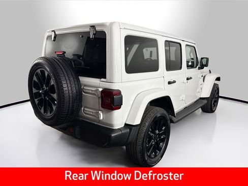 Used 2022 Jeep Wrangler Unlimited Sahara w/ Cold Weather Group image 14