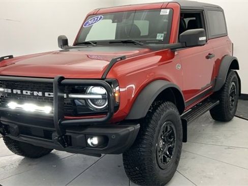 Used 2023 Ford Bronco Wildtrak image 8
