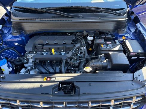 Used 2025 Hyundai Venue SEL image 27