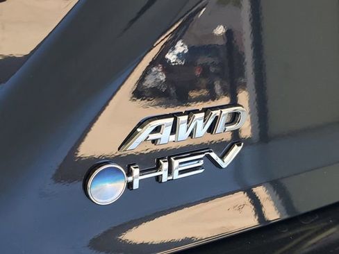 Used 2025 Toyota Camry XSE w/ Premium Plus Package image 8