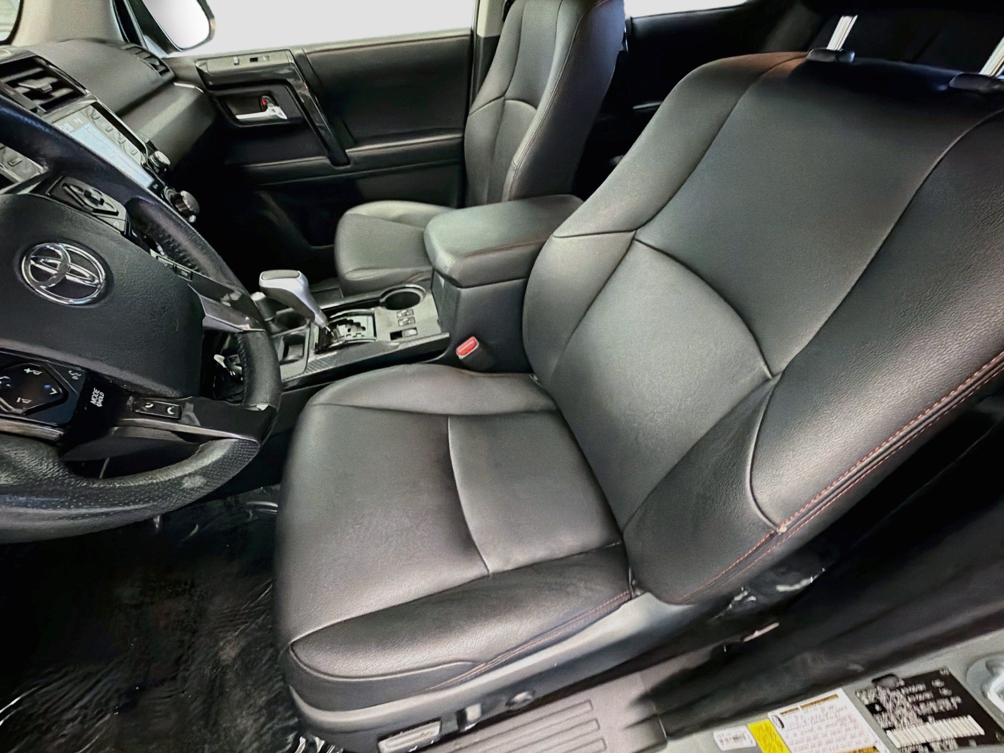 Used 2022 Toyota 4Runner TRD Off-Road Premium AWD/4WD image 11