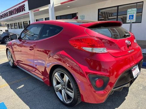 Used 2015 Hyundai Veloster Turbo image 4