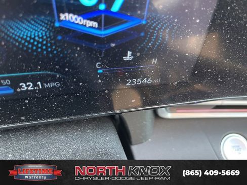 Used 2025 Hyundai Elantra SEL image 10