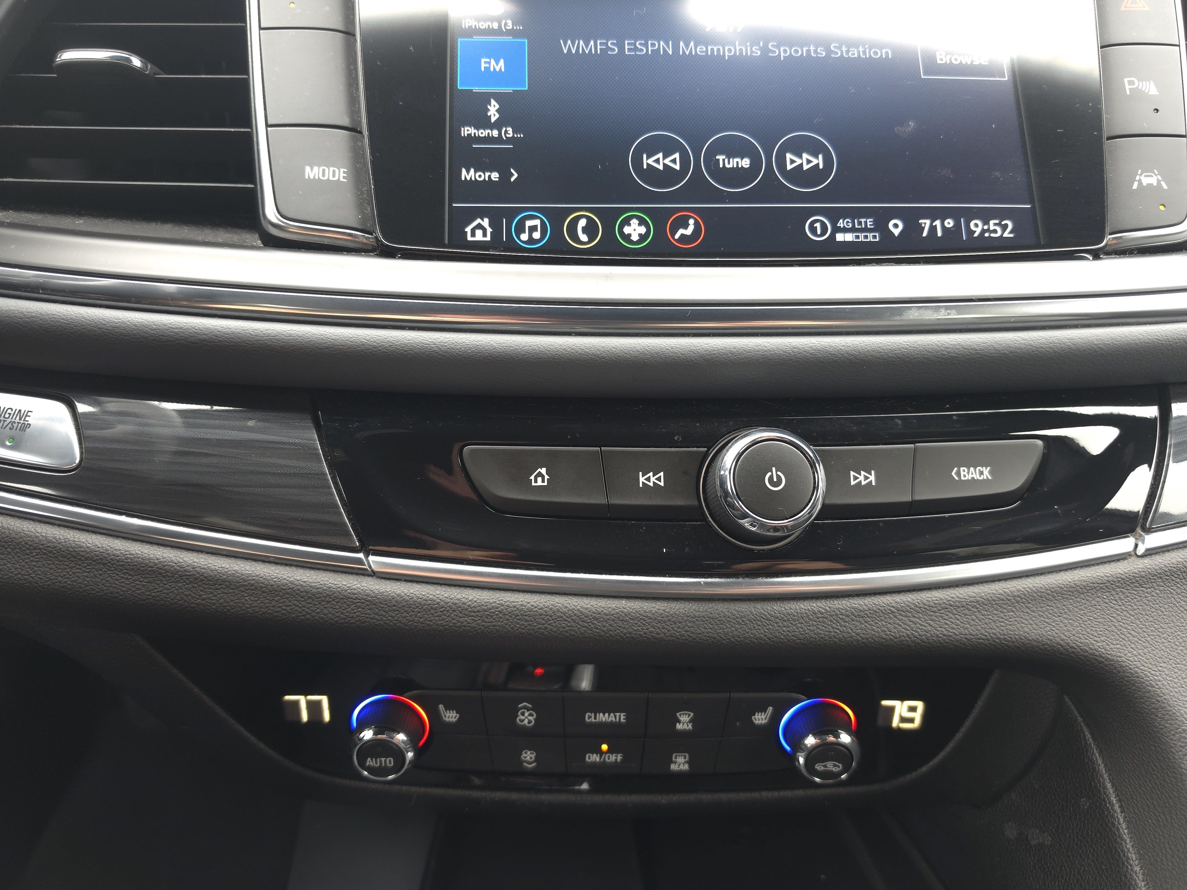 Used 2023 Buick Enclave Essence w/ Experience Buick Package FWD image 21