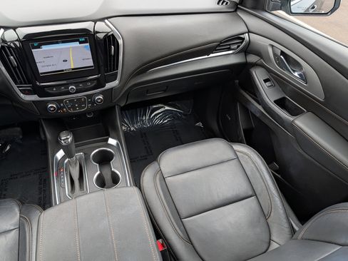 Used 2019 Chevrolet Traverse LT w/ LT Premium Package image 11