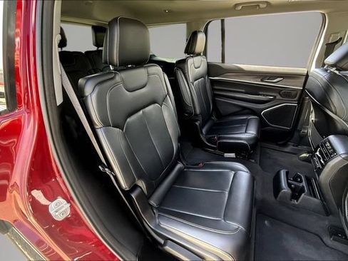 Used 2021 Jeep Grand Cherokee L Limited AWD/4WD image 25