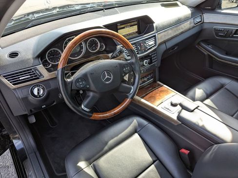 Used 2010 Mercedes-Benz E 350 4MATIC Sedan image 14