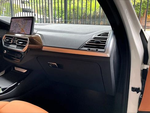 Used 2024 BMW X3 sDrive30i w/ Premium Package w/ZPA image 18