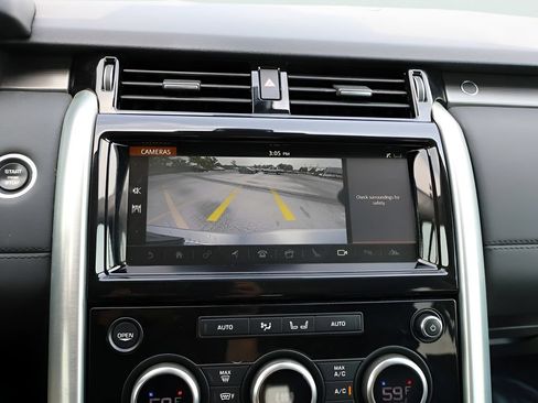 Used 2018 Land Rover Discovery HSE AWD/4WD image 24