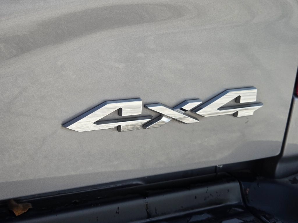 Used 2024 RAM 3500 Laramie AWD/4WD image 10