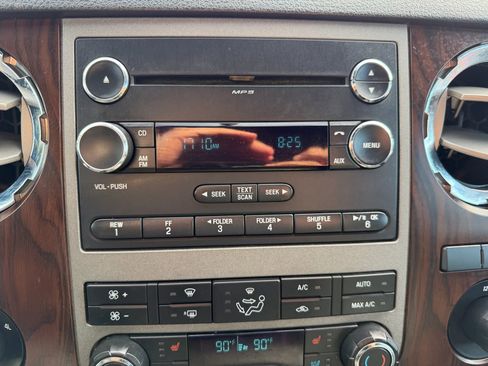 Used 2012 Ford F250 Lariat w/ Chrome Pkg AWD/4WD image 19