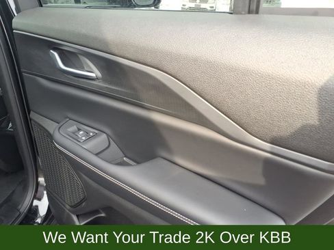 Used 2024 Jeep Grand Cherokee Altitude image 19