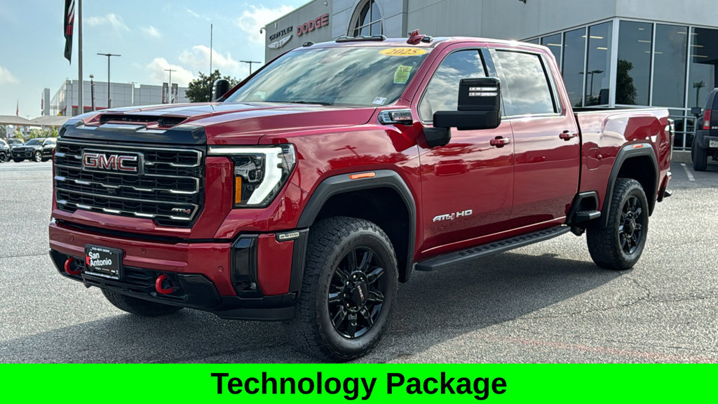 Used 2025 GMC Sierra 2500 AT4 w/ AT4 Premium Plus Package AWD/4WD image 3