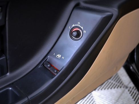 Used 1996 Chevrolet Corvette Coupe RWD image 15