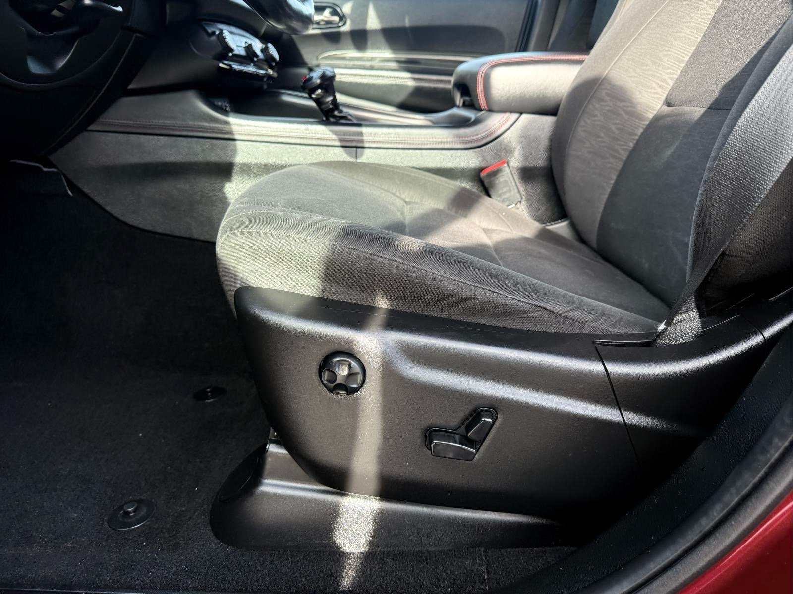 Used 2023 Dodge Durango GT AWD/4WD image 16