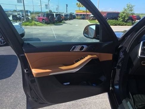 Used 2019 BMW X5 xDrive40i w/ Executive Package AWD/4WD image 7