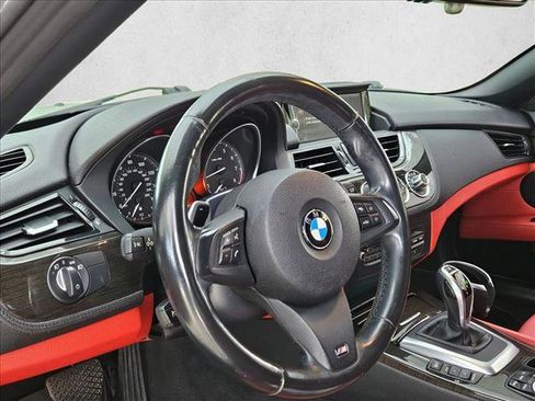 Used 2014 BMW Z4 sDrive28i RWD image 9