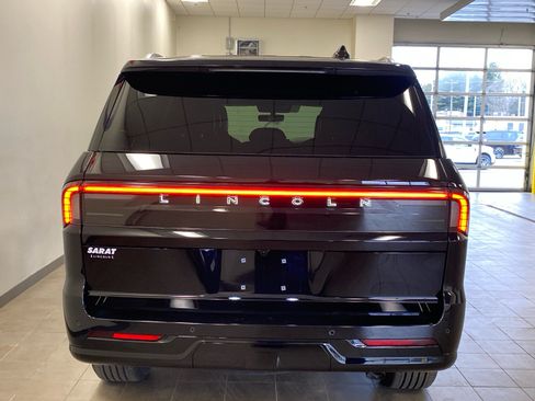 New 2026 Lincoln Navigator Black Label AWD/4WD image 6