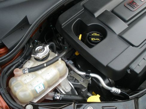Used 2013 FIAT 500 Sport w/ Beats Audio Pkg FWD image 14