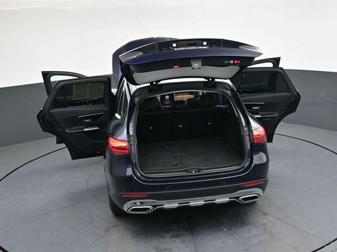 Used 2024 Mercedes-Benz GLC 300 image 38