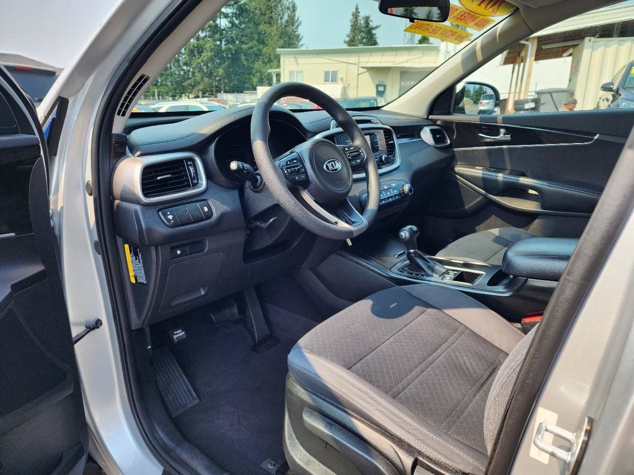 Used 2017 Kia Sorento AWD image 13