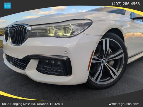 Used 2017 BMW 740i RWD image 10