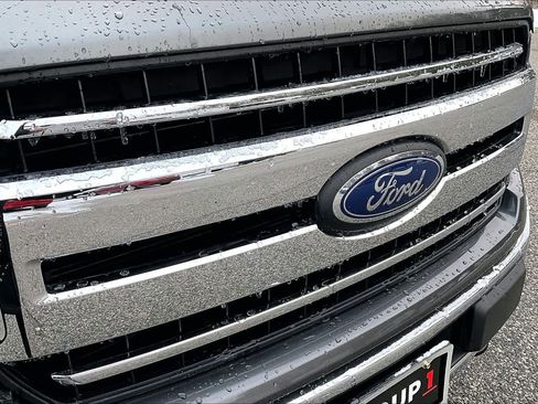 Used 2020 Ford F150 XLT image 31