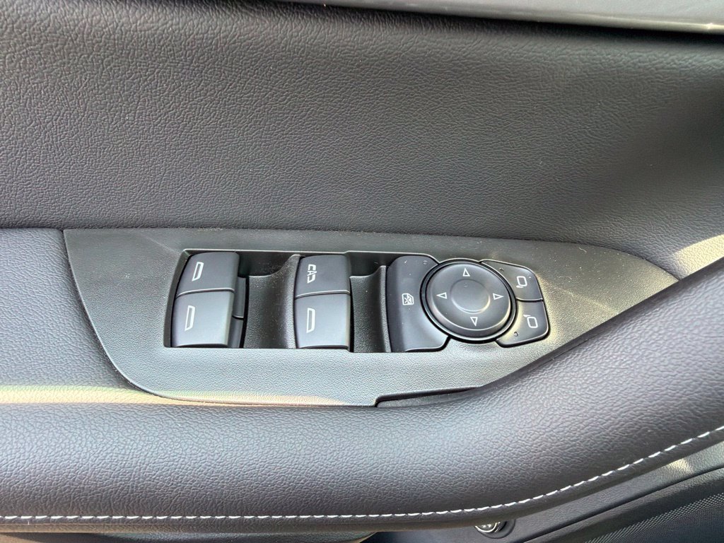 New 2026 Chevrolet Blazer LT w/ Convenience Package FWD image 24