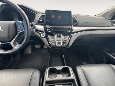 Certified 2024 Honda Odyssey Touring image 11