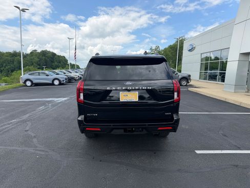 Certified 2025 Ford Expedition Max Active AWD/4WD image 7