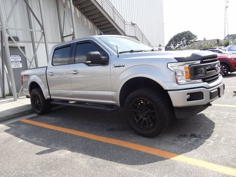 Used 2020 Ford F150 XLT w/ Equipment Group 302A Luxury AWD/4WD image 2