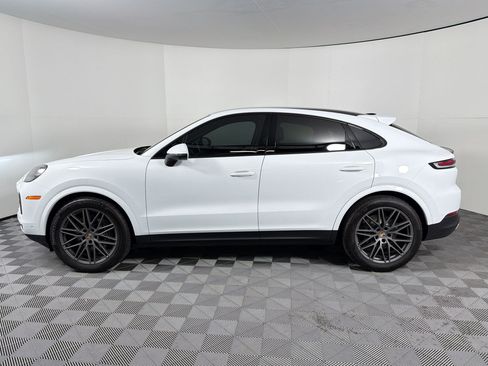 Used 2026 Porsche Cayenne Coupe AWD/4WD image 2