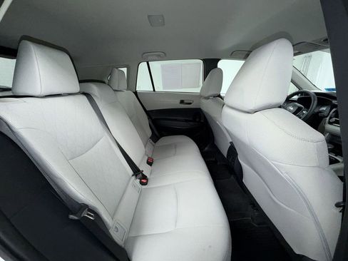 Certified 2024 Toyota Corolla Cross LE image 18