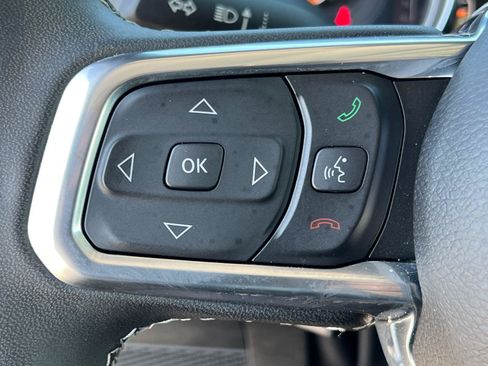 Used 2023 Jeep Gladiator Rubicon w/ LED Lighting Group AWD/4WD image 24