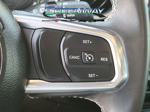 Used 2023 Jeep Wrangler Unlimited Sahara image 22