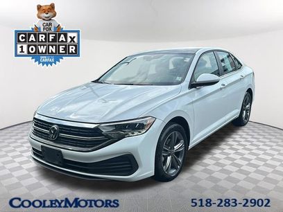 Used 2023 Volkswagen Jetta SE w/ Panoramic Sunroof Package
