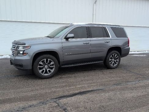 Used 2018 Chevrolet Tahoe LS image 2