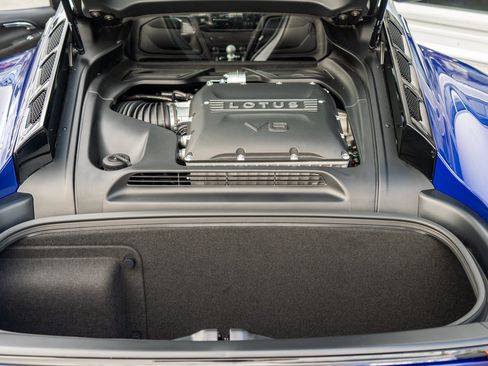 Used 2026 Lotus Emira RWD image 34