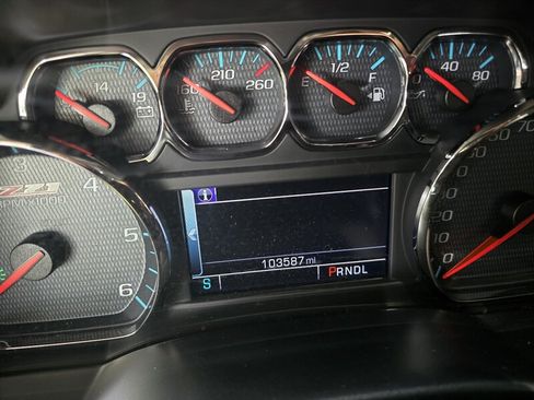 Used 2018 Chevrolet Silverado 1500 LT w/ All Star Edition AWD/4WD image 27